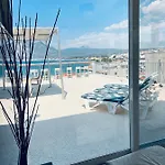 Kapsalakis Penthouse Appartamento Corinto