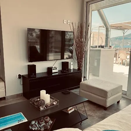 Kapsalakis Penthouse *