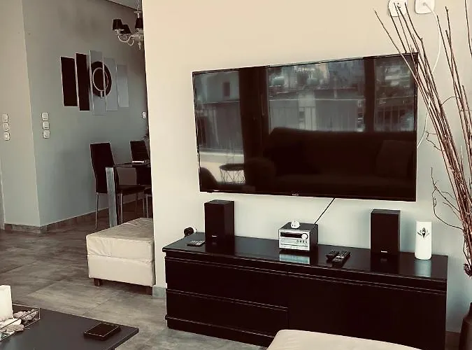 Kapsalakis Penthouse Appartamento Corinto